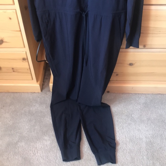 NWT Athleta Zuma Jumpsuit in Navy Size Small - Picture 6 of 15